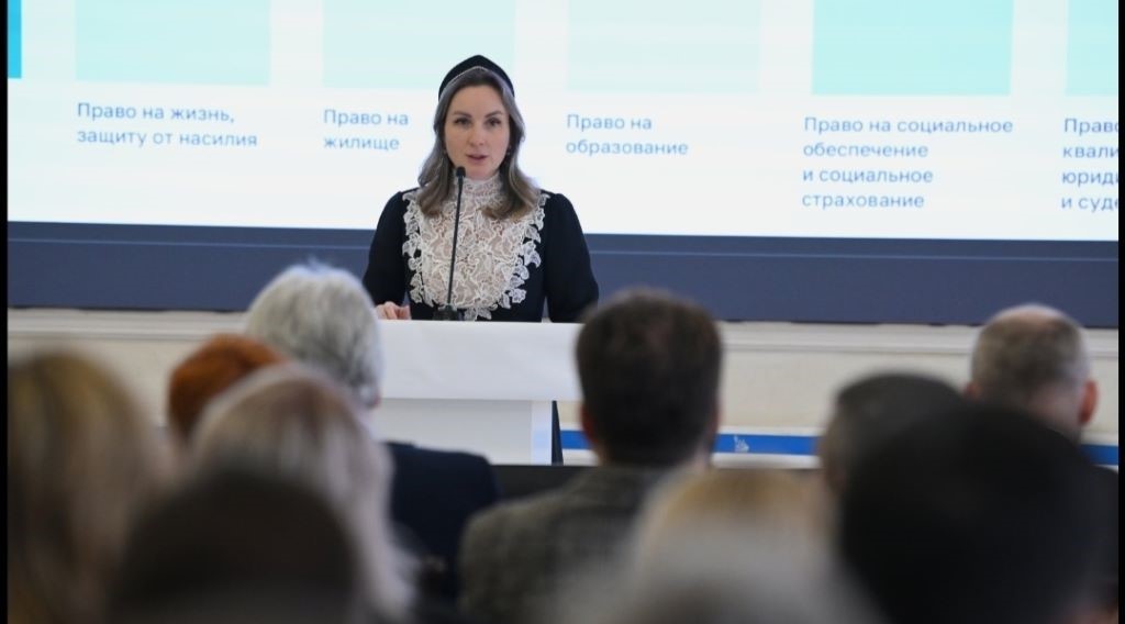 Совет при детском омбудсмене: в центре внимания профилактика социального сиротства и работа с подростками группы риска