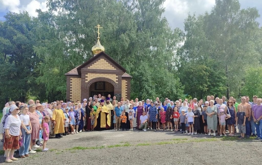 Сила веры и память героев: в Поником Ключе почтили память защитников Отечества (Ульяновская область)