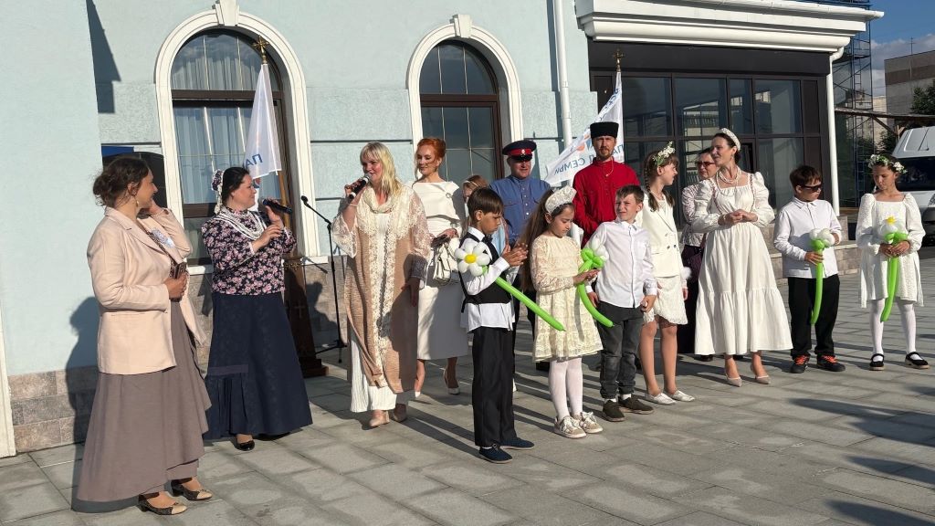 Семейный праздник объединил поколения мурманчан
