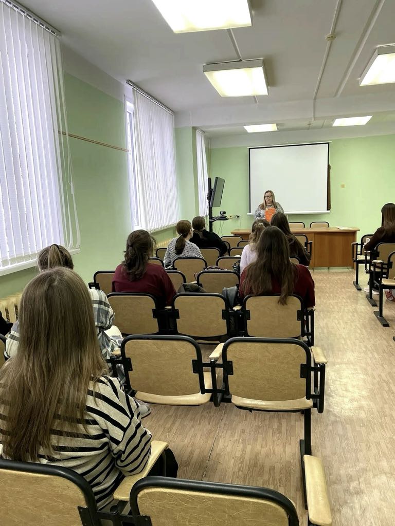 «Школа материнства» для молодых мам (Курская область)