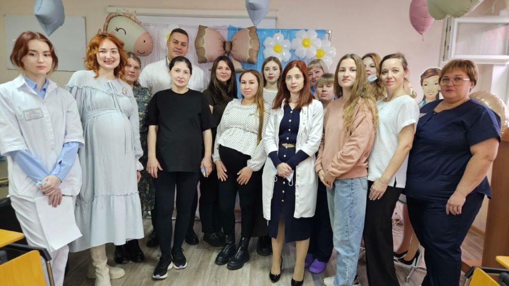 СПЖ Югры организовал в Мегионе творческую встречу для будущих мам