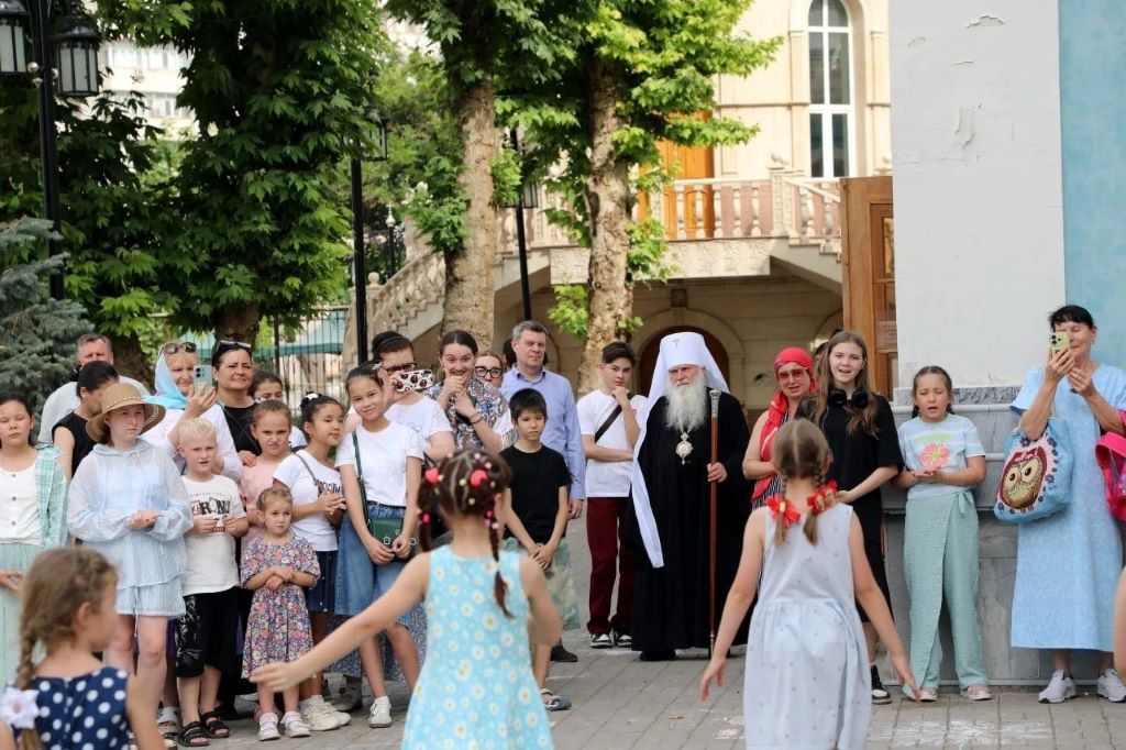 Праздник детства на Соборной площади Ташкента (Республика Узбекистан)